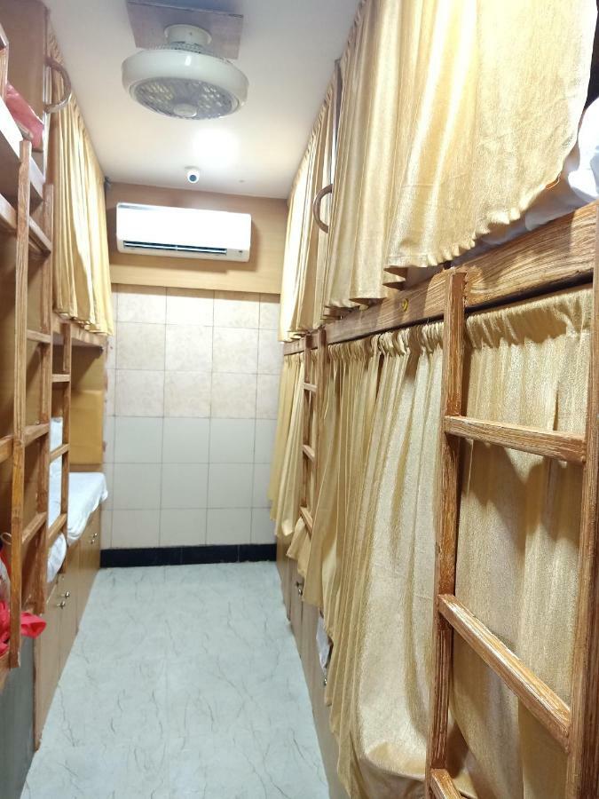 Mabrook Dormitory Bombay Esterno foto
