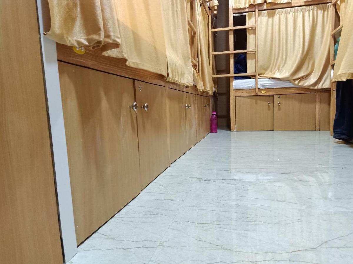 Mabrook Dormitory Bombay Esterno foto