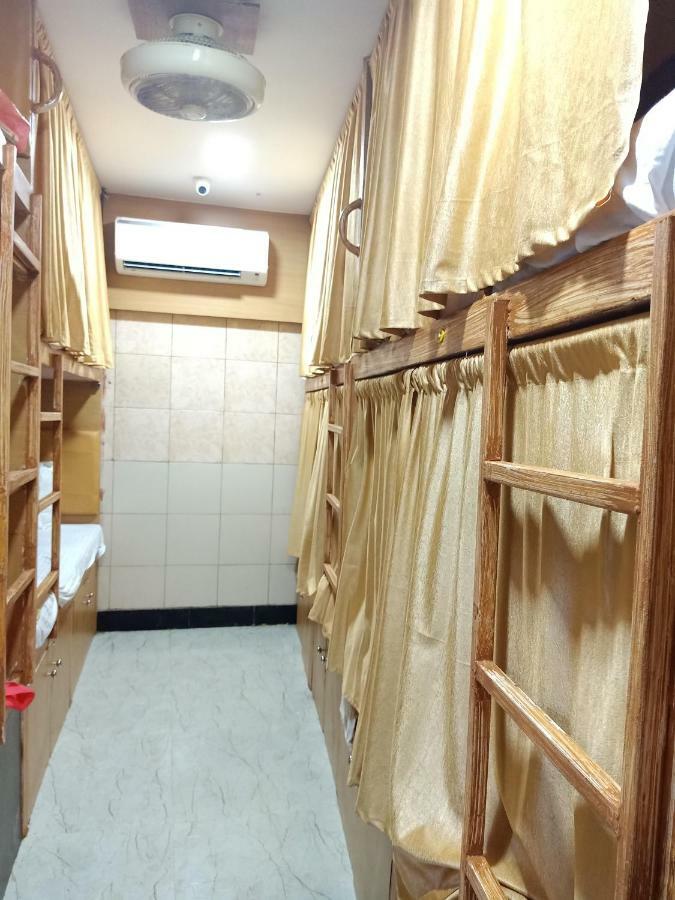 Mabrook Dormitory Bombay Esterno foto